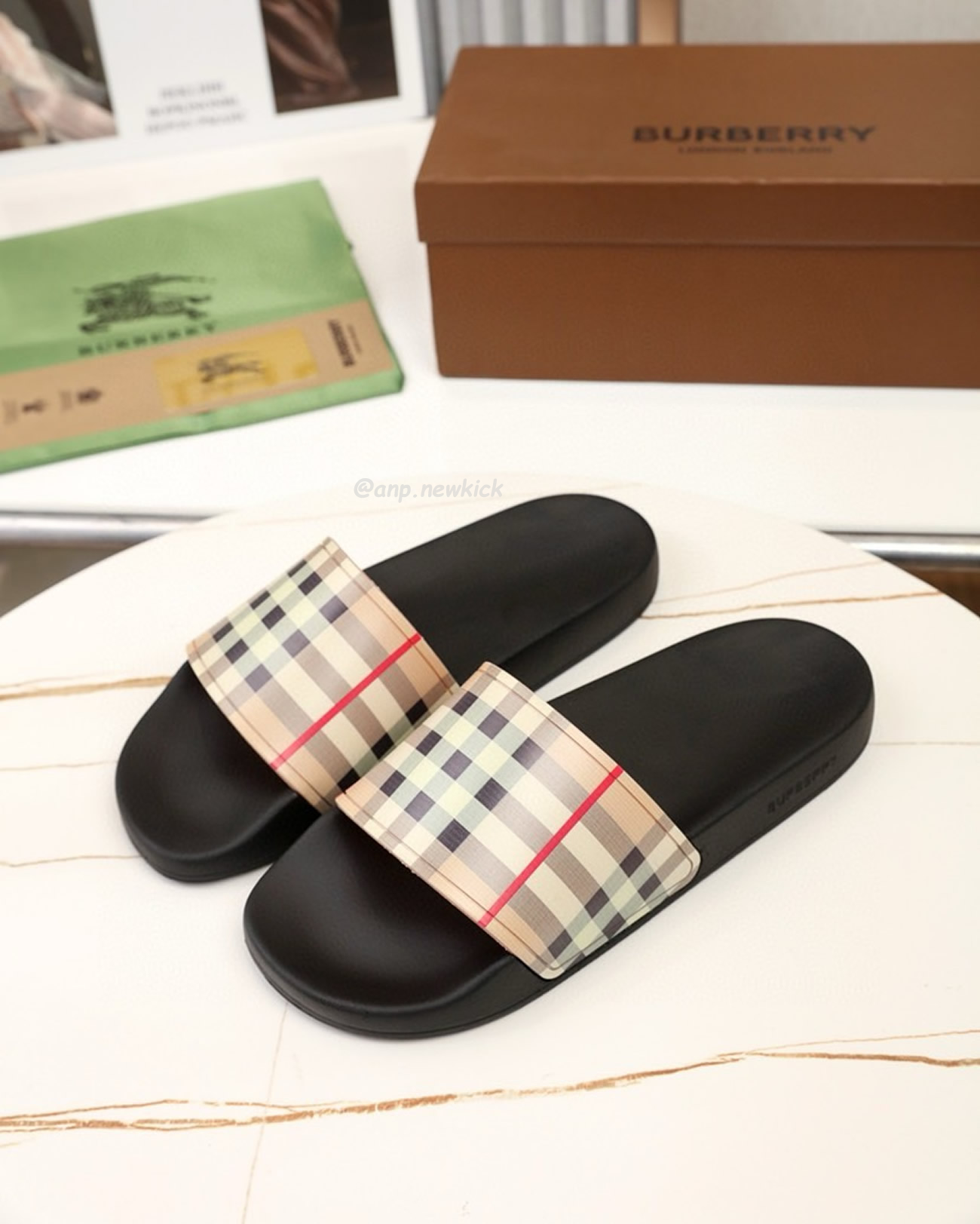 Burberry Vintage Check Slides Beige (3) - newkick.vip